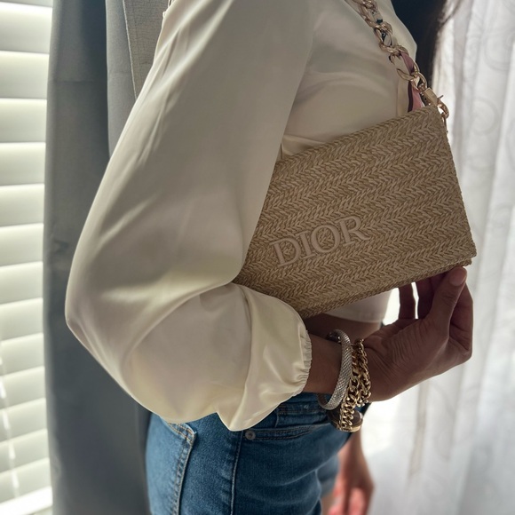 Dior Tan Crossbody Bag with Gold Chain - Picture 4 of 4